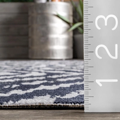 NuLOOM Zaria Diamond Tiles Fringed Indoor/Outdoor Patio Area Rug 4 NuLOOM Zaria Diamond Tiles Fringed Indoor/Outdoor Patio Area Rug - Image 4