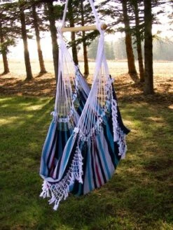 The Hamptons Collection 72” Blue And Red Brazilian Style Hammock Chair With A Hanging Bar