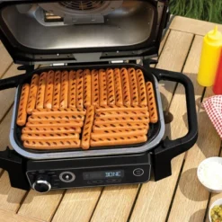 Ninja Woodfire Outdoor Grill & Smoker, 7-in-1 Master Grill, BBQ Smoker And Air Fryer With Woodfire Technology - OG701 -Outdoor Garden Store GUEST d47d7071 140e 47b4 b31b 5a0e71053c12